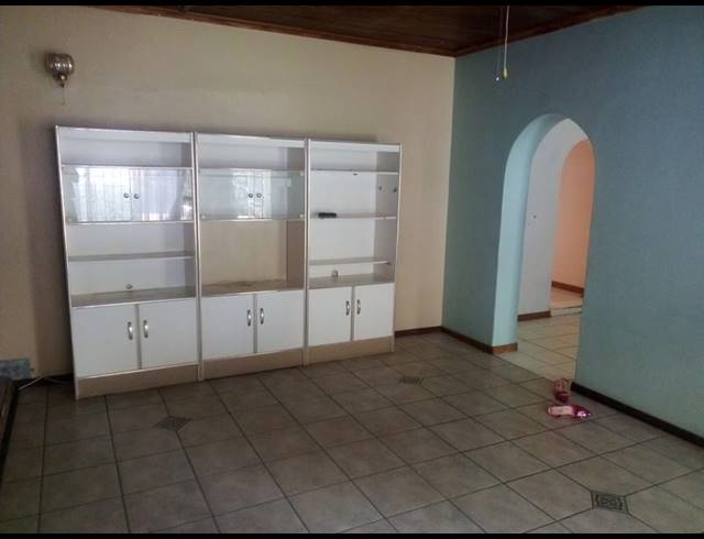 3 BEDROOM PROPERTY TO RENT IN PRIMROSE